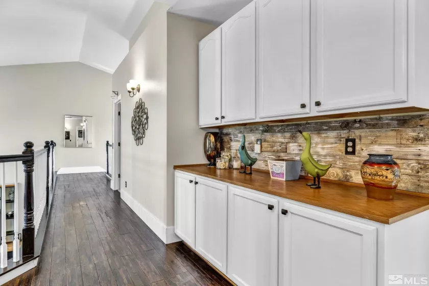 996 Farrier, Gardnerville, Nevada 89410, 6 Bedrooms Bedrooms, ,3 BathroomsBathrooms,Residential,Residential,Farrier,250004043