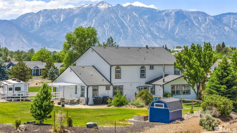 996 Farrier, Gardnerville, Nevada 89410, 6 Bedrooms Bedrooms, ,3 BathroomsBathrooms,Residential,Residential,Farrier,250004043