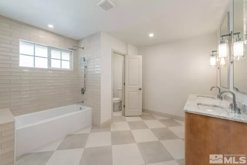 2495 Skyline, Reno, Nevada 89509, 4 Bedrooms Bedrooms, ,3 BathroomsBathrooms,Residential,Residential,Skyline,250004079