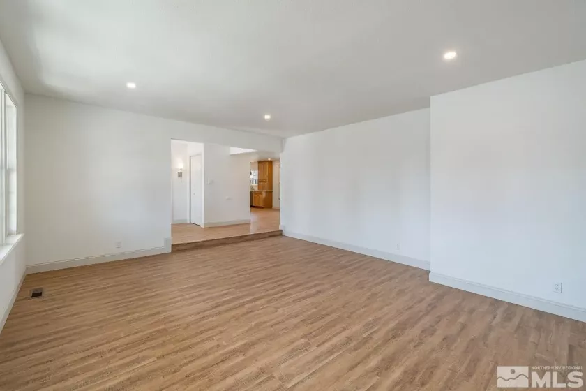 2495 Skyline, Reno, Nevada 89509, 4 Bedrooms Bedrooms, ,3 BathroomsBathrooms,Residential,Residential,Skyline,250004079