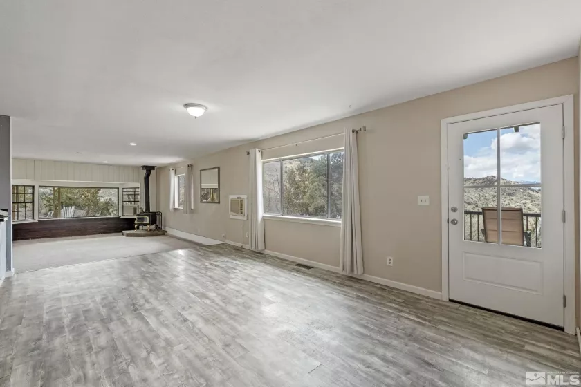 111 Highway 395, Gardnerville, Nevada 89410, 3 Bedrooms Bedrooms, ,2 BathroomsBathrooms,Residential,Residential,Highway 395,240011802