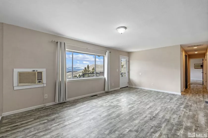 111 Highway 395, Gardnerville, Nevada 89410, 3 Bedrooms Bedrooms, ,2 BathroomsBathrooms,Residential,Residential,Highway 395,240011802