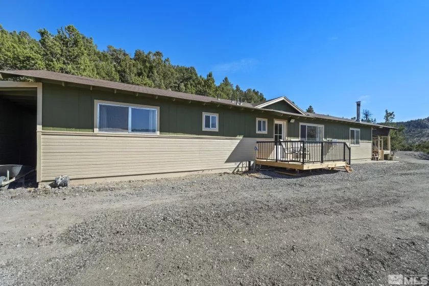 111 Highway 395, Gardnerville, Nevada 89410, 3 Bedrooms Bedrooms, ,2 BathroomsBathrooms,Residential,Residential,Highway 395,240011802