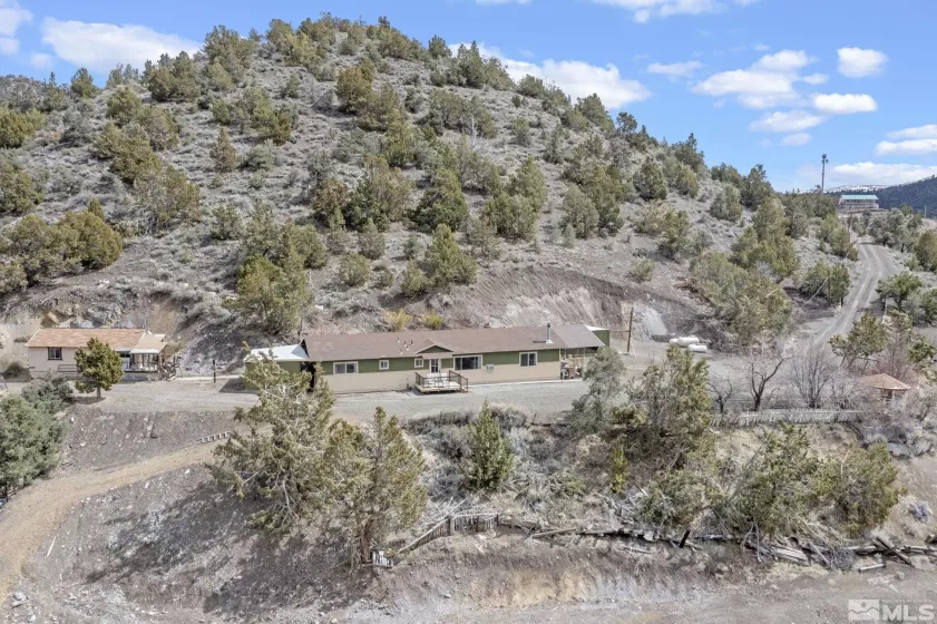 111 Highway 395, Gardnerville, Nevada 89410, 3 Bedrooms Bedrooms, ,2 BathroomsBathrooms,Residential,Residential,Highway 395,240011802