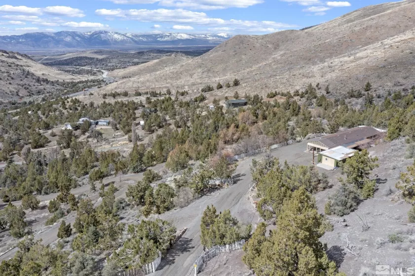 111 Highway 395, Gardnerville, Nevada 89410, 3 Bedrooms Bedrooms, ,2 BathroomsBathrooms,Residential,Residential,Highway 395,240011802