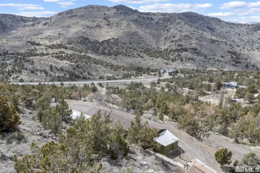 111 Highway 395, Gardnerville, Nevada 89410, 3 Bedrooms Bedrooms, ,2 BathroomsBathrooms,Residential,Residential,Highway 395,240011802