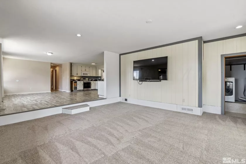 111 Highway 395, Gardnerville, Nevada 89410, 3 Bedrooms Bedrooms, ,2 BathroomsBathrooms,Residential,Residential,Highway 395,240011802