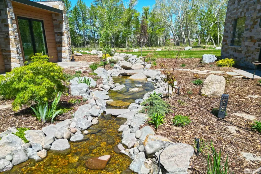 557 Wyatt, Gardnerville, Nevada 89460, 5 Bedrooms Bedrooms, ,7 BathroomsBathrooms,Residential,Residential,Wyatt,250001268