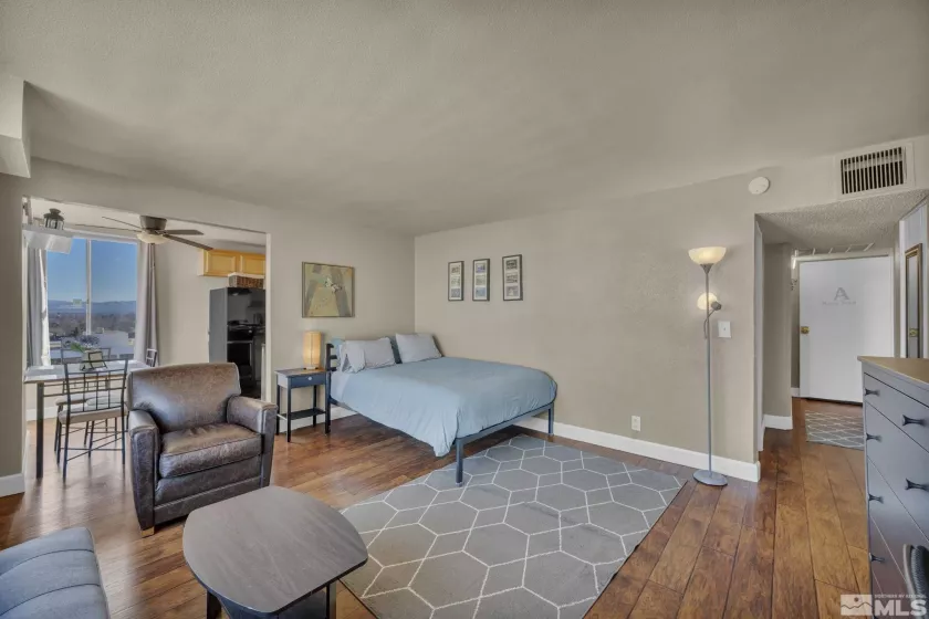 280 Island, Reno, Nevada 89501, 1 Bedroom Bedrooms, ,2 BathroomsBathrooms,Residential,Residential,Island,250000697