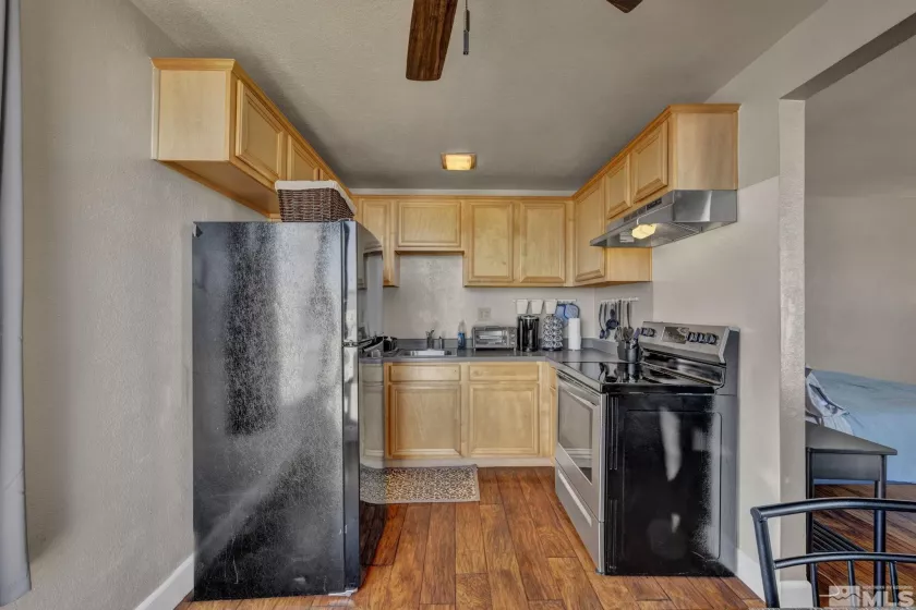 280 Island, Reno, Nevada 89501, 1 Bedroom Bedrooms, ,2 BathroomsBathrooms,Residential,Residential,Island,250000697