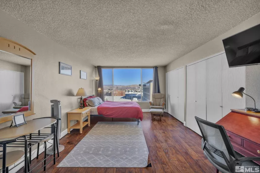 280 Island, Reno, Nevada 89501, 1 Bedroom Bedrooms, ,2 BathroomsBathrooms,Residential,Residential,Island,250000697