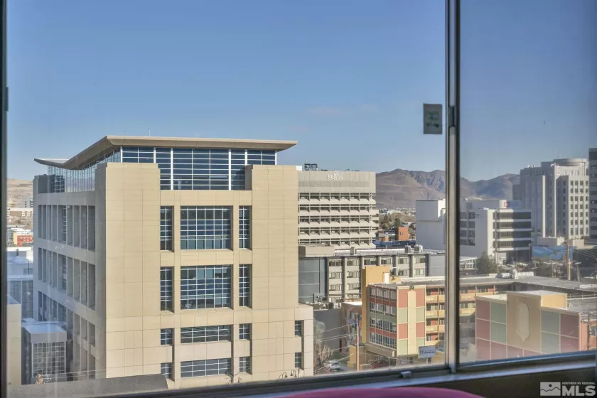 280 Island, Reno, Nevada 89501, 1 Bedroom Bedrooms, ,2 BathroomsBathrooms,Residential,Residential,Island,250000697