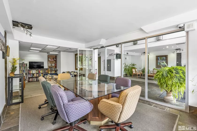 280 Island, Reno, Nevada 89501, 1 Bedroom Bedrooms, ,2 BathroomsBathrooms,Residential,Residential,Island,250000697