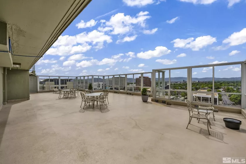 280 Island, Reno, Nevada 89501, 1 Bedroom Bedrooms, ,2 BathroomsBathrooms,Residential,Residential,Island,250000697