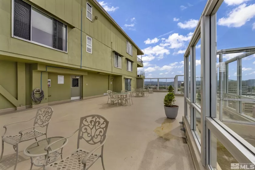 280 Island, Reno, Nevada 89501, 1 Bedroom Bedrooms, ,2 BathroomsBathrooms,Residential,Residential,Island,250000697