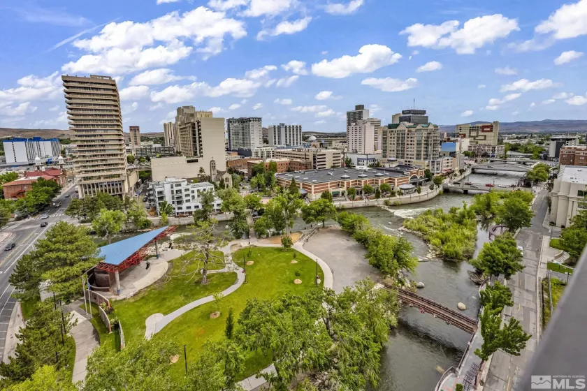 280 Island, Reno, Nevada 89501, 1 Bedroom Bedrooms, ,2 BathroomsBathrooms,Residential,Residential,Island,250000697