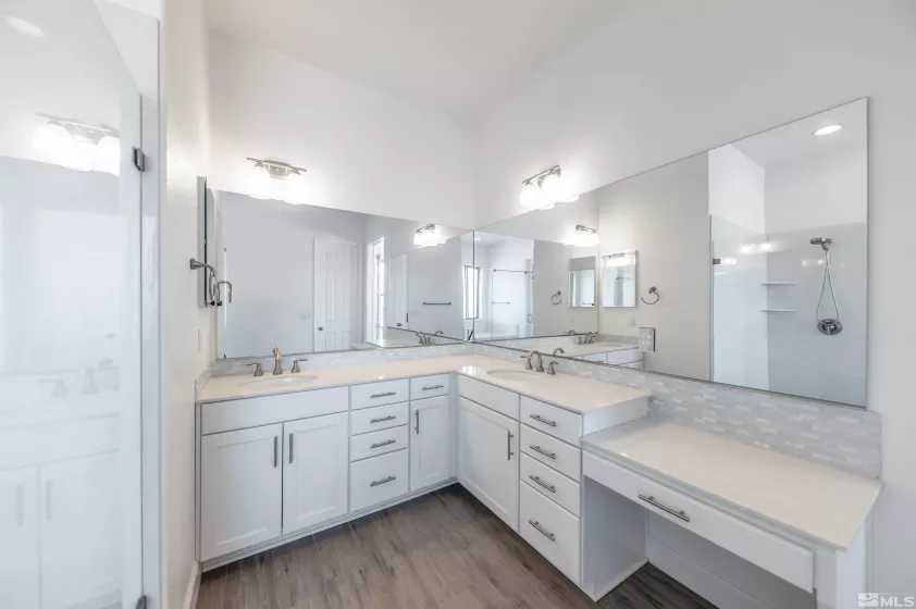 11691 Hacienda Ridge, Sparks, Nevada 89441, 4 Bedrooms Bedrooms, ,3 BathroomsBathrooms,Residential,Residential,Hacienda Ridge,250004699