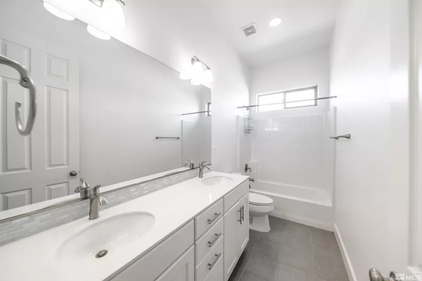 11691 Hacienda Ridge, Sparks, Nevada 89441, 4 Bedrooms Bedrooms, ,3 BathroomsBathrooms,Residential,Residential,Hacienda Ridge,250004699