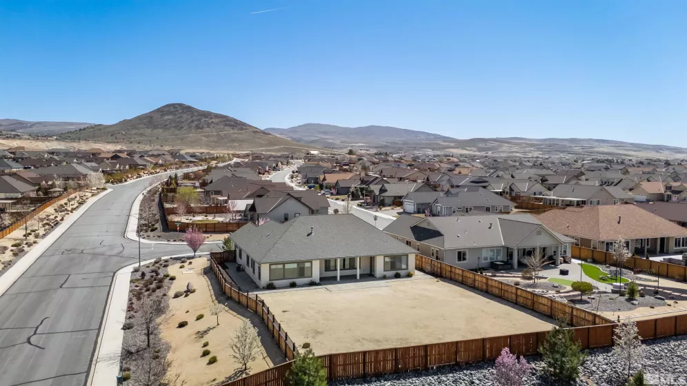 11691 Hacienda Ridge, Sparks, Nevada 89441, 4 Bedrooms Bedrooms, ,3 BathroomsBathrooms,Residential,Residential,Hacienda Ridge,250004699