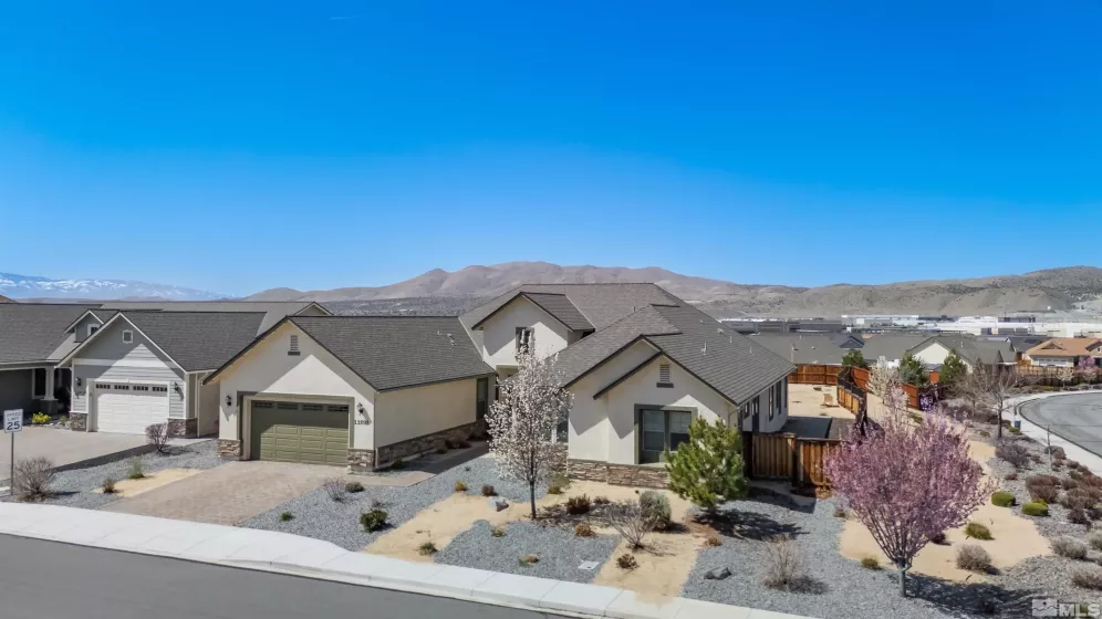 11691 Hacienda Ridge, Sparks, Nevada 89441, 4 Bedrooms Bedrooms, ,3 BathroomsBathrooms,Residential,Residential,Hacienda Ridge,250004699