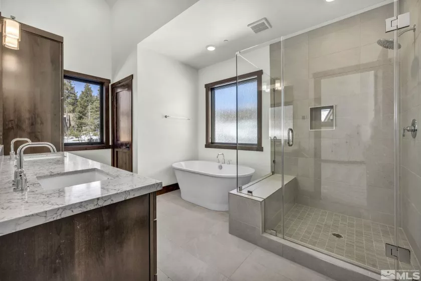 129 Sierra Colina, Stateline, Nevada 89449, 3 Bedrooms Bedrooms, ,3 BathroomsBathrooms,Residential,Residential,Sierra Colina,250002182