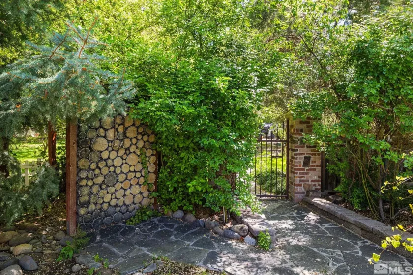 1550 Mount Rose, Reno, Nevada 89509, 1 Bedroom Bedrooms, ,1 BathroomBathrooms,Residential,Residential,Mount Rose,250006005
