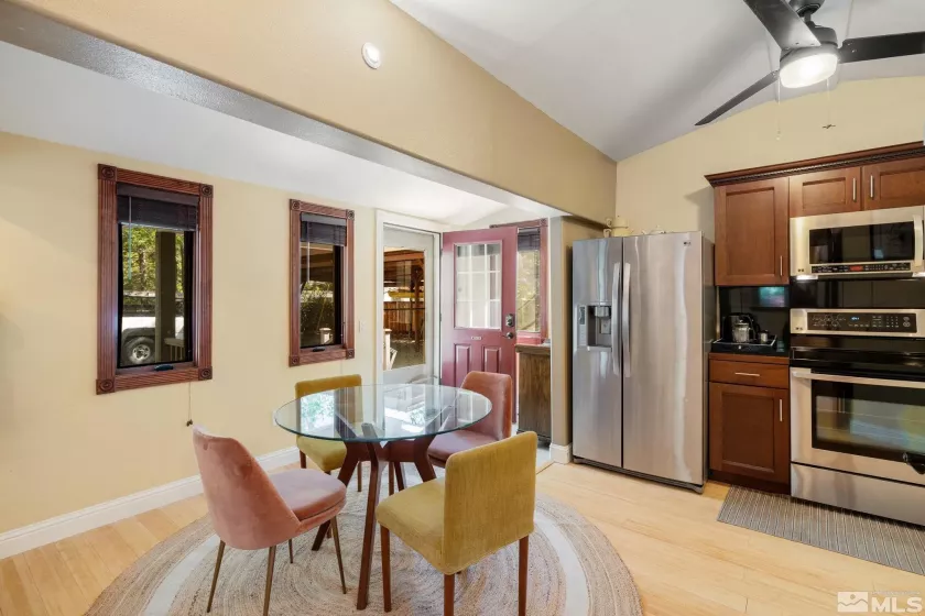1550 Mount Rose, Reno, Nevada 89509, 1 Bedroom Bedrooms, ,1 BathroomBathrooms,Residential,Residential,Mount Rose,250006005