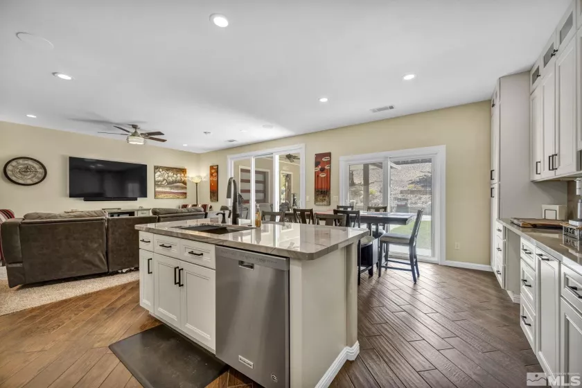 6015 Stillmeadow, Reno, Nevada 89502, 3 Bedrooms Bedrooms, ,3 BathroomsBathrooms,Residential Lease,Manufactured,Stillmeadow,250006008
