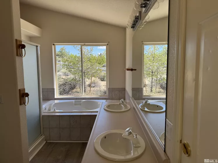 5980 Rio Vista, Carson City, Nevada 89701, 3 Bedrooms Bedrooms, ,2 BathroomsBathrooms,Residential,Residential,Rio Vista,250006009