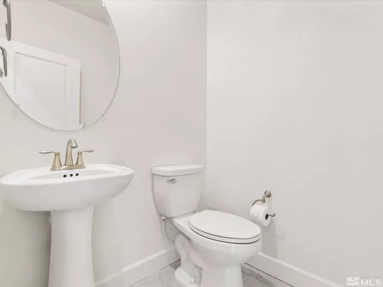 6813 Rivaldo, Sparks, Nevada 89436, 3 Bedrooms Bedrooms, ,3 BathroomsBathrooms,Residential,Residential,Rivaldo,250006010