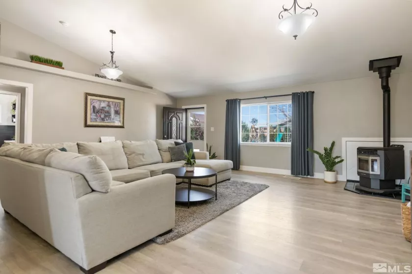 3215 Spring, Silver Springs, Nevada 89429, 3 Bedrooms Bedrooms, ,2 BathroomsBathrooms,Residential,Residential,Spring,250005993