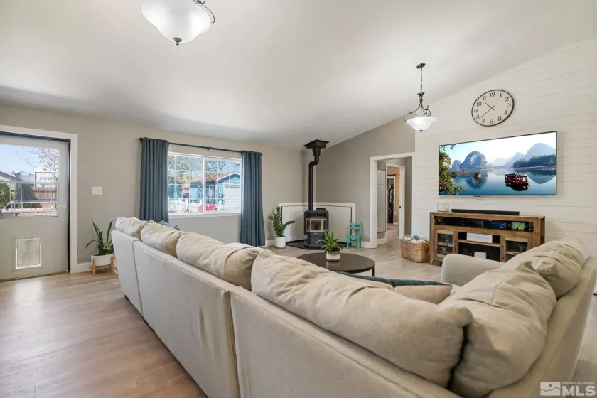 3215 Spring, Silver Springs, Nevada 89429, 3 Bedrooms Bedrooms, ,2 BathroomsBathrooms,Residential,Residential,Spring,250005993