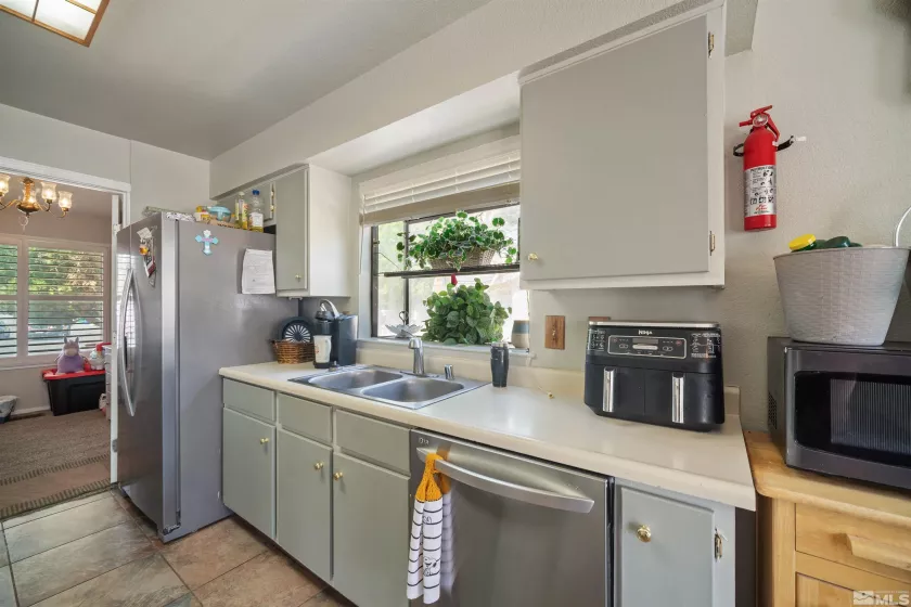 1702 Johns, Fernley, Nevada 89408, 3 Bedrooms Bedrooms, ,2 BathroomsBathrooms,Residential,Residential,Johns,250006013