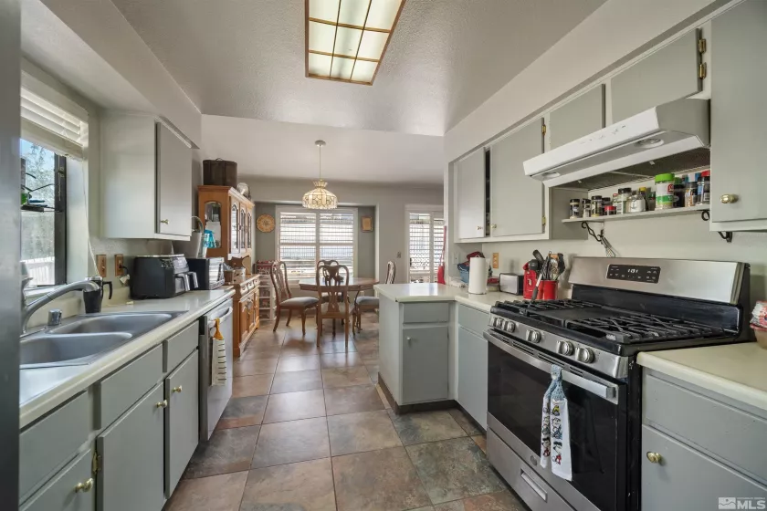 1702 Johns, Fernley, Nevada 89408, 3 Bedrooms Bedrooms, ,2 BathroomsBathrooms,Residential,Residential,Johns,250006013