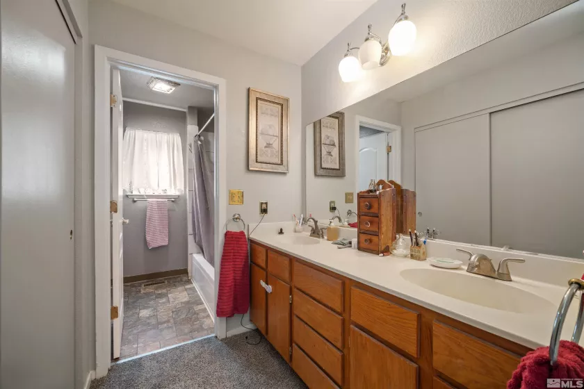 1702 Johns, Fernley, Nevada 89408, 3 Bedrooms Bedrooms, ,2 BathroomsBathrooms,Residential,Residential,Johns,250006013
