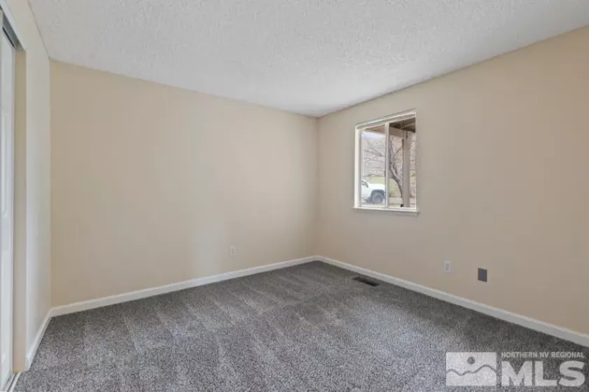 68 Zircon, Reno, Nevada 89521, 3 Bedrooms Bedrooms, ,2 BathroomsBathrooms,Residential,Residential,Zircon,250004689