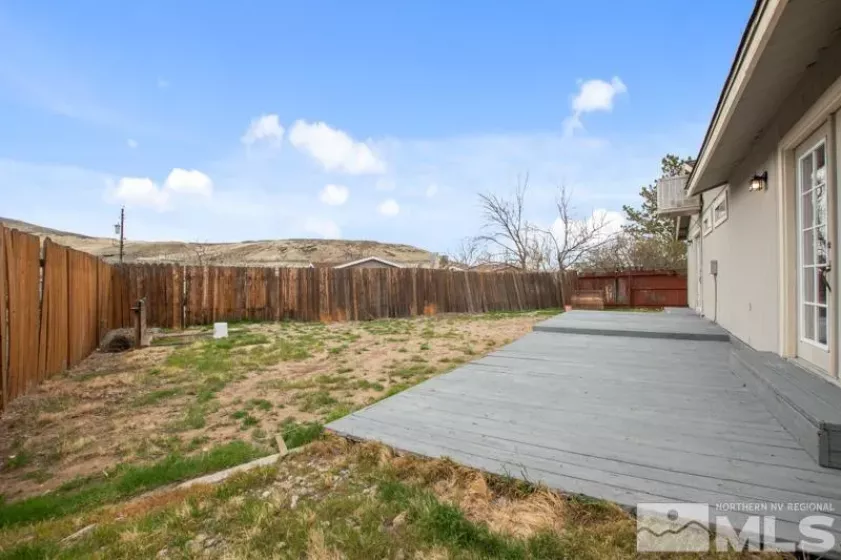 68 Zircon, Reno, Nevada 89521, 3 Bedrooms Bedrooms, ,2 BathroomsBathrooms,Residential,Residential,Zircon,250004689