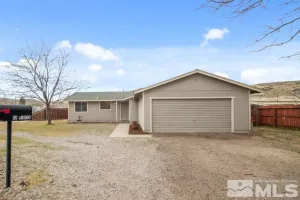 68 Zircon, Reno, Nevada 89521, 3 Bedrooms Bedrooms, ,2 BathroomsBathrooms,Residential,Residential,Zircon,250004689