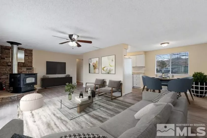68 Zircon, Reno, Nevada 89521, 3 Bedrooms Bedrooms, ,2 BathroomsBathrooms,Residential,Residential,Zircon,250004689