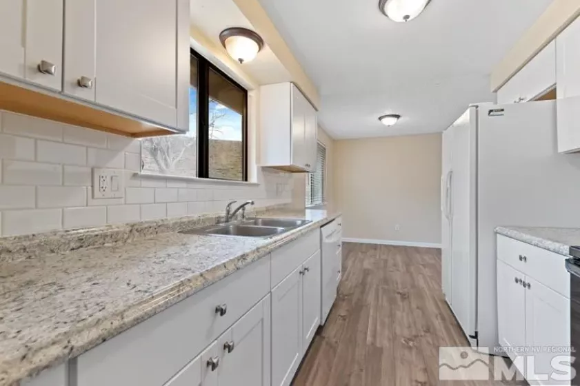 68 Zircon, Reno, Nevada 89521, 3 Bedrooms Bedrooms, ,2 BathroomsBathrooms,Residential,Residential,Zircon,250004689