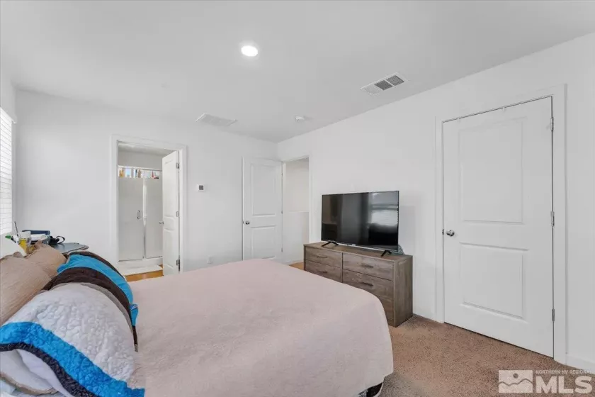 8838 Wolf Moon, Reno, Nevada 89506, 4 Bedrooms Bedrooms, ,3 BathroomsBathrooms,Residential,Residential,Wolf Moon,250006014