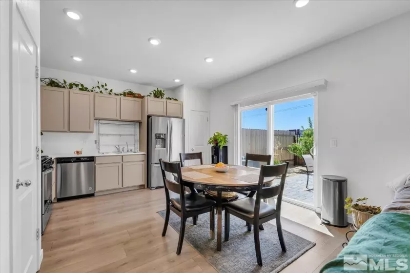 8838 Wolf Moon, Reno, Nevada 89506, 4 Bedrooms Bedrooms, ,3 BathroomsBathrooms,Residential,Residential,Wolf Moon,250006014