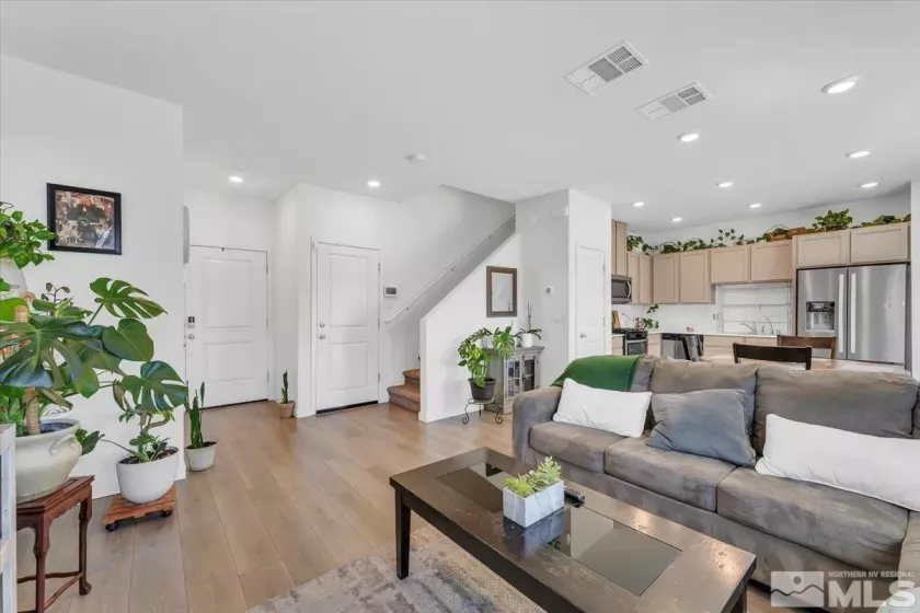 8838 Wolf Moon, Reno, Nevada 89506, 4 Bedrooms Bedrooms, ,3 BathroomsBathrooms,Residential,Residential,Wolf Moon,250006014