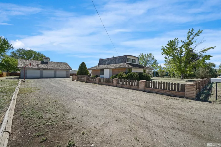 410 Madden, Yerington, Nevada 89447, 3 Bedrooms Bedrooms, ,2 BathroomsBathrooms,Residential,Residential,Madden,250006015