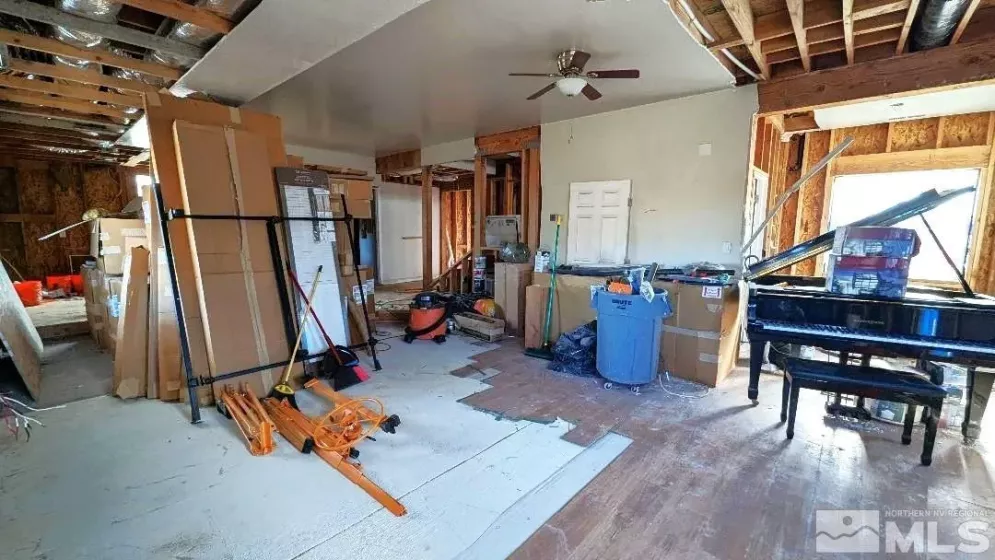 Entry/Foyer
