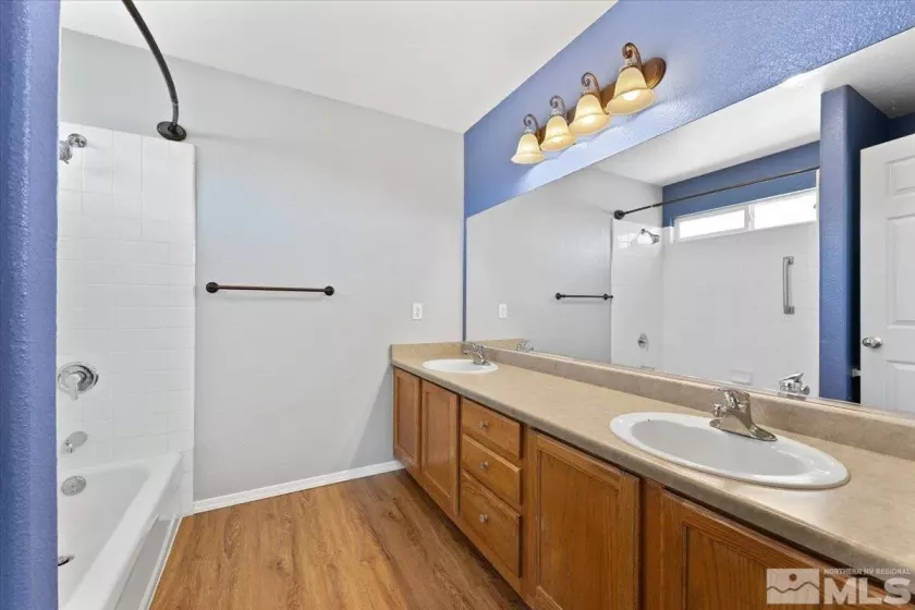 68 Rook, Sparks, Nevada 89441, 3 Bedrooms Bedrooms, ,2 BathroomsBathrooms,Residential,Residential,Rook,250006038