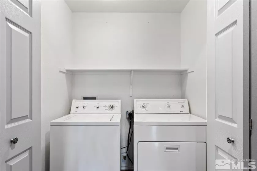 68 Rook, Sparks, Nevada 89441, 3 Bedrooms Bedrooms, ,2 BathroomsBathrooms,Residential,Residential,Rook,250006038
