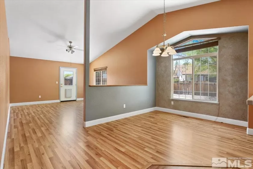 68 Rook, Sparks, Nevada 89441, 3 Bedrooms Bedrooms, ,2 BathroomsBathrooms,Residential,Residential,Rook,250006038