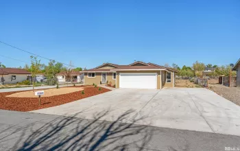 957 Arrowhead, Gardnerville, Nevada 89460, 5 Bedrooms Bedrooms, ,3 BathroomsBathrooms,Residential,Residential,Arrowhead,250006032