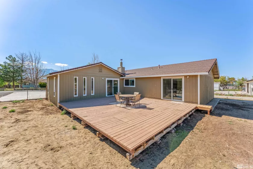 957 Arrowhead, Gardnerville, Nevada 89460, 5 Bedrooms Bedrooms, ,3 BathroomsBathrooms,Residential,Residential,Arrowhead,250006032